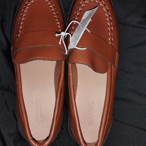 Brand New Old Navy Women's Chestnut Brown Loafers 🤎